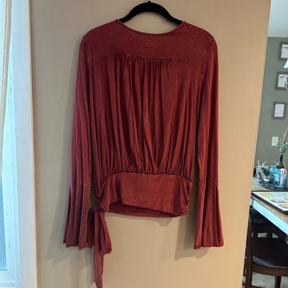 Deletta Red Long Sleeve Wrap Blouse - Picture 6 of 6